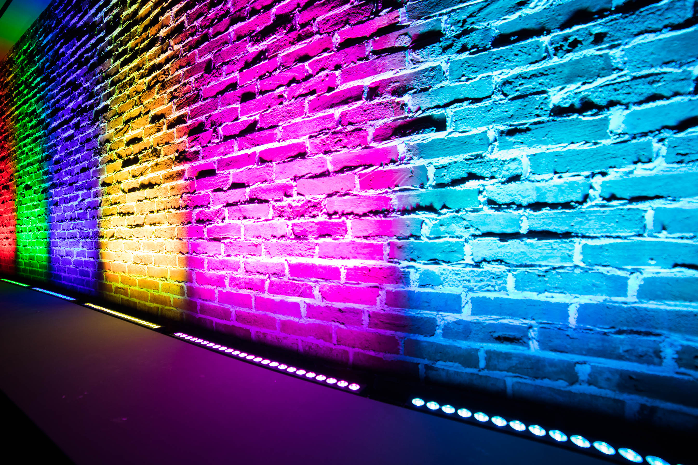 Светодиодный стена куплю. Led Bar 24x3. Led Bar 24x4 RGBW. Led Bar 4x4x3w RGB. Подсветка стены.